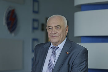 Владимир Резников